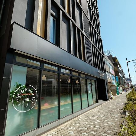 Ele Hotel Kuzuha Hirakata Esterno foto